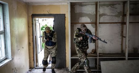 Gang rozbity. Ukraińcy muszą walczyć nie tylko z rosyjskim wojskiem