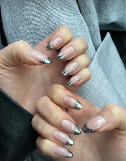 Julia Kuczyńska wybrała futurystyczny manicure 