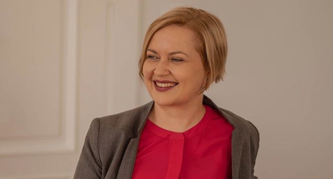 Dobrosława Gogłoza dyrektor zarządzającą Pomagam.pl