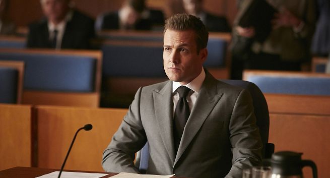 Ósmy sezon serialu "W garniturach". Rick Hoffman świętuje sukces