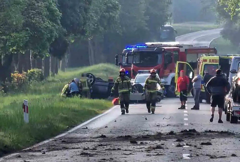 Krosno Odrzańskie: Zderzenie busa z audi. Jedna osoba w szpitalu