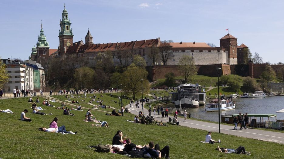 Bulwary wiślane i Wawel.