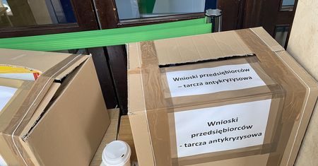 Kartonowa tarcza antykryzysowa, czyli jak firmy upadną przez urzędników [OPINIA]