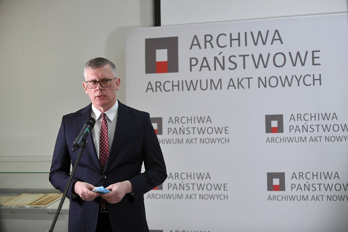 Historyk Sławomir Cenckiewicz do roku 2023 był dyrektorem Wojskowego Biura Historycznego