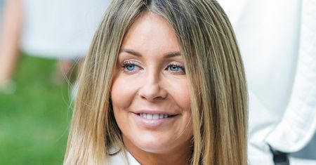 Małgorzata Rozenek znowu RETUSZOWAŁA zdjęcia? "Myśli pani, że nikt nie zobaczy rozjeżdżających się linii łóżka?" (FOTO)