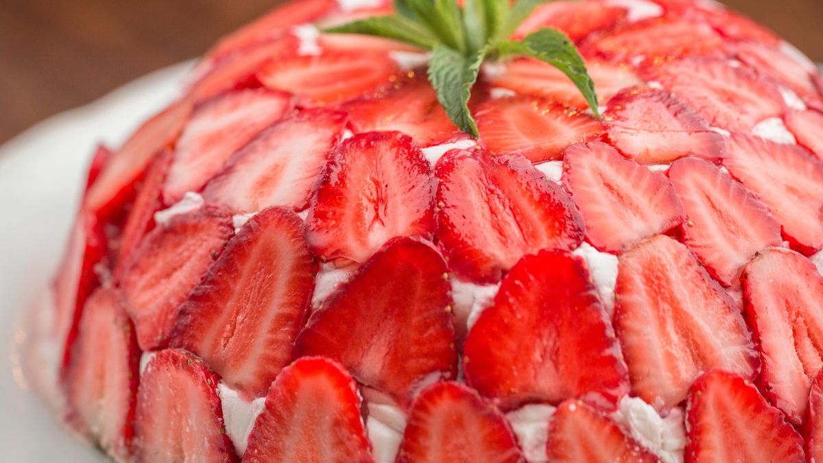 Truskawkowa kopuła bez pieczenia -