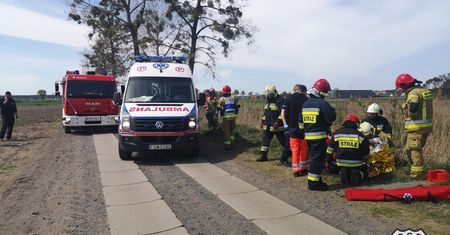 11-latek kierował mazdą. Samochód dachował