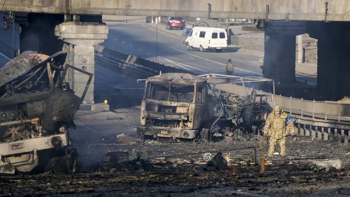 Wojna w Ukrainie - bombardowanie Kijowa 