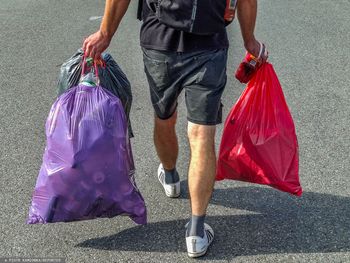 Rekordowy voucher za puszki i butelki. Oddał 1500 sztuk na raz