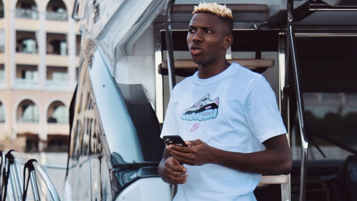 Victor Osimhen jest bardzo rozpoznawalny w Neapolu