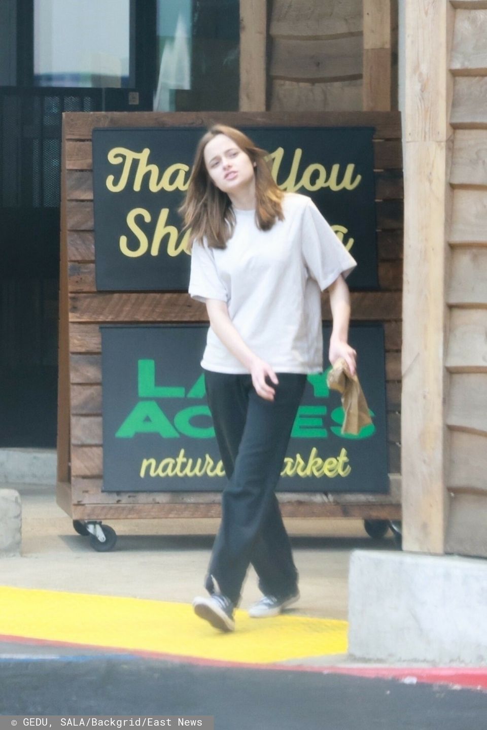 Knox Leon i Vivienne Marcheline Jolie-Pitt robią zakupy