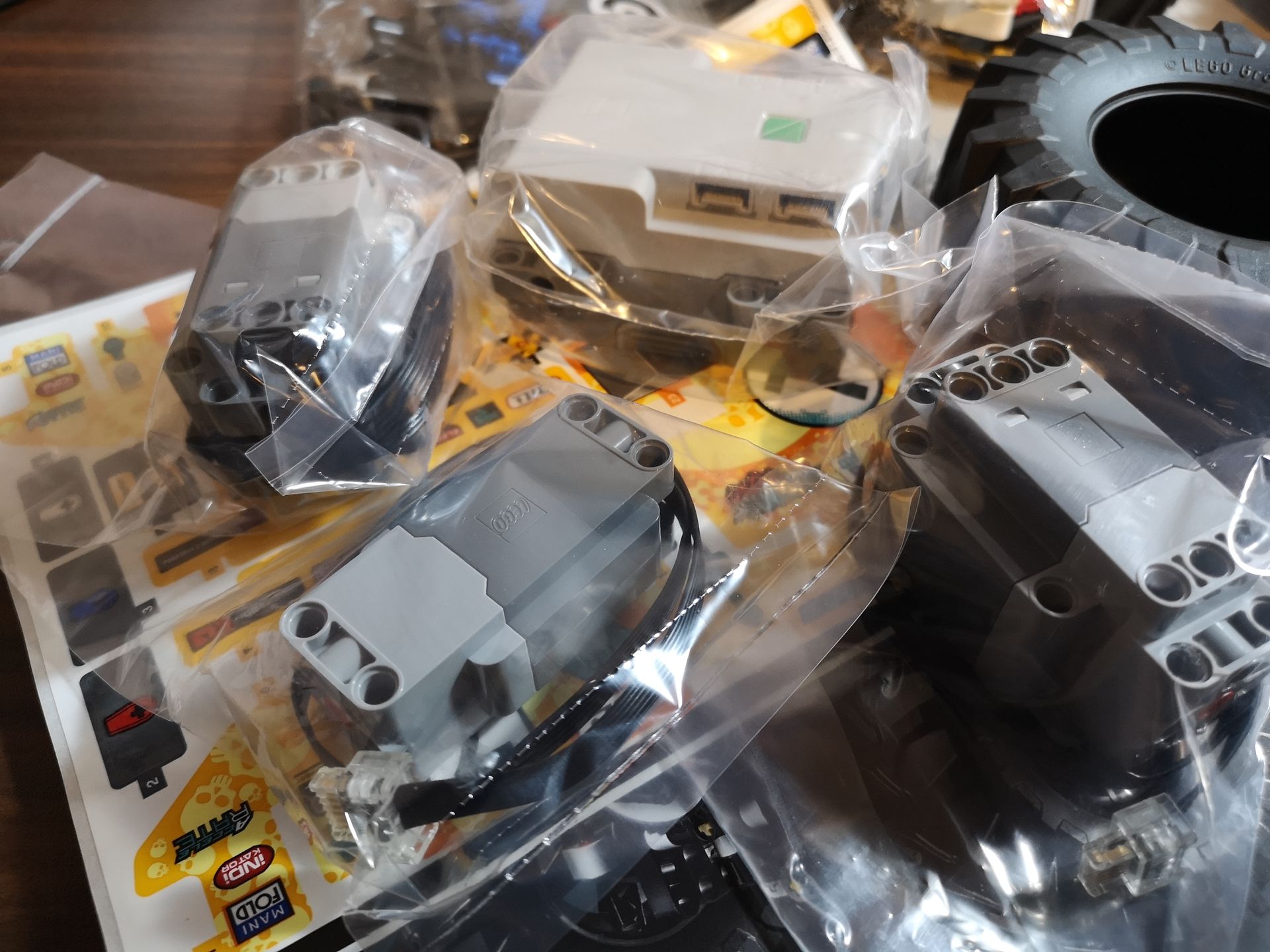 Recenzja LEGO Technic 42099: samochód terenowy sterowany smartfonem 7