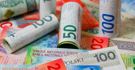 Nowe zjawisko w kredytach frankowych. Trzeba uważać, by nie stracić pieniędzy