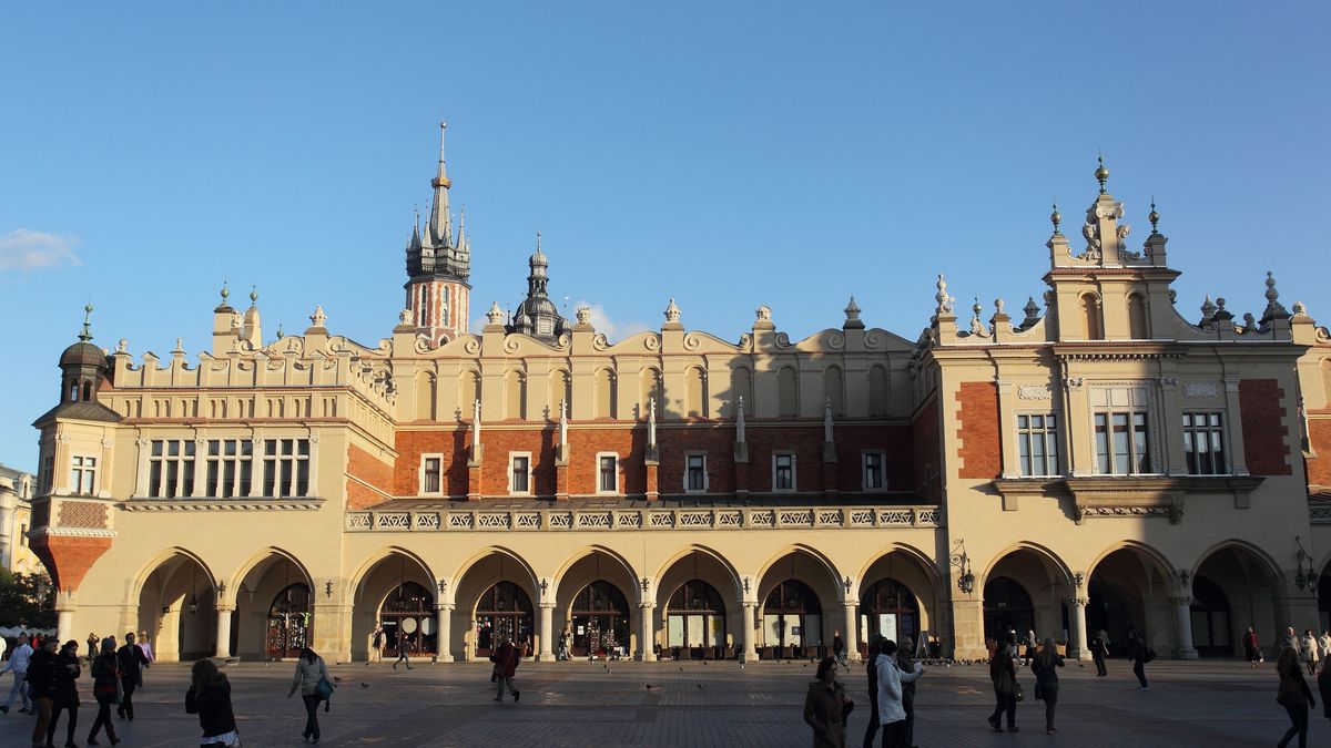 Samorządom żyjącym z turystyki minister radzi, żeby "przemyśleli swój model biznesowy".