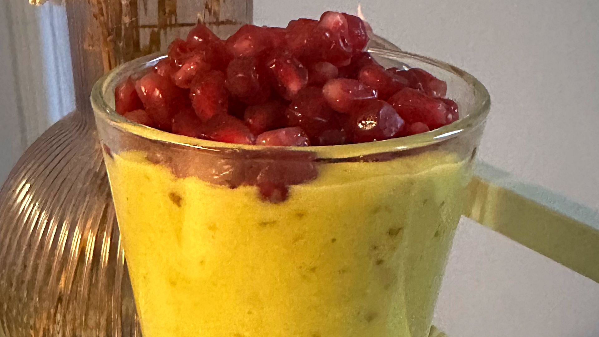 Jesienne smoothie z pieczonych warzyw to prosty sposób na odżywczy, rozgrzewający posiłek.