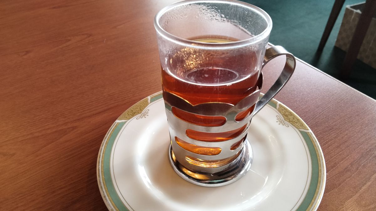 Kobiety w PRL-u piły do śniadania czerwoną herbatę