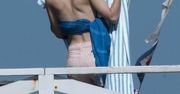 Poza planem filmowym: Emma Watson bez stanika na plaży