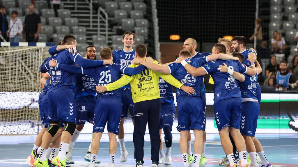 Getty Images / Matija Habljak/Pixsell/MB Media / Na zdjęciu: szczypiorniści OTP Bank-Pick Szeged