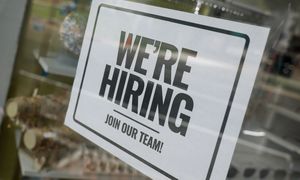 Płacą, by rekruterzy znaleźli im pracę. Nowy trend z USA