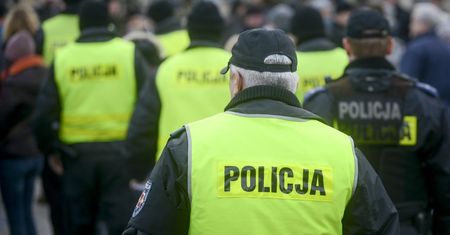 Duża zmiana dla firm internetowych. To one zapłacą za nową ustawę o policji