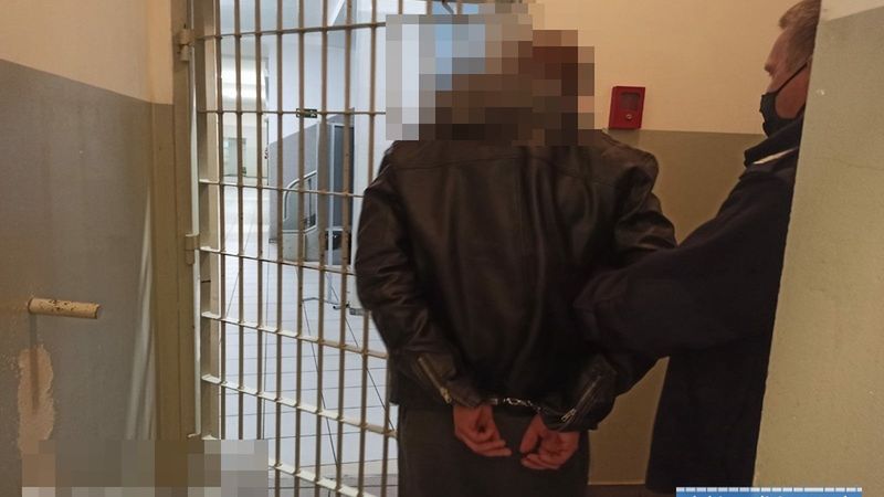 policja cela zatrzymanie areszt