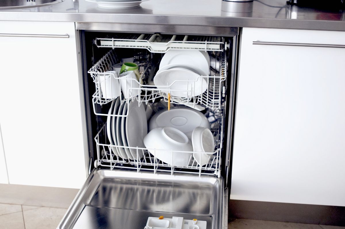 What do you need to do to make sure the dishes from the dishwasher are dry?