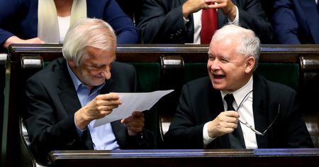 Wzrost wynagrodzeń prezydenta, premiera i ministrów. Opozycja nie chce "dobrej zmiany"