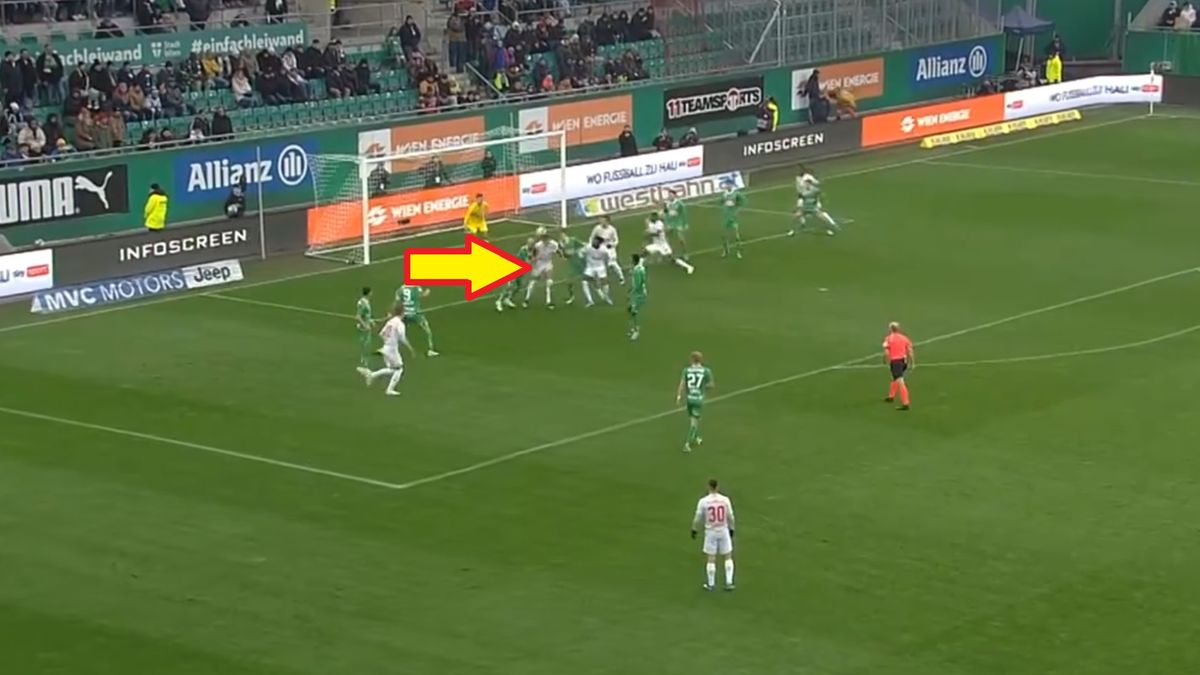 Screen / Red Bull Salzburg / Na zdjęciu: Kamil Piątkowski strzelił gola w wygranym meczu z Rapidem Wiedeń