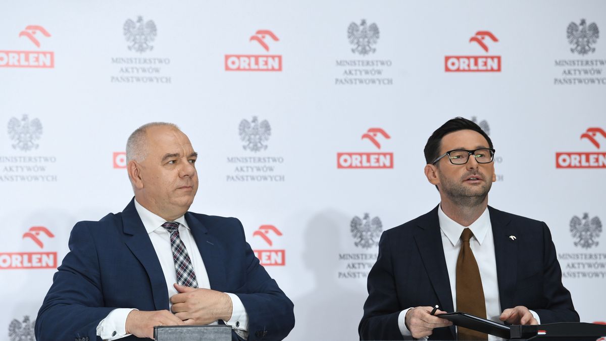 Za państwowe akcje Orlenu odpowiada Jacek Sasin, jako Minister Aktywów Państwowych. Na razie Daniel Obajtek cieszy się zaufaniem władzy