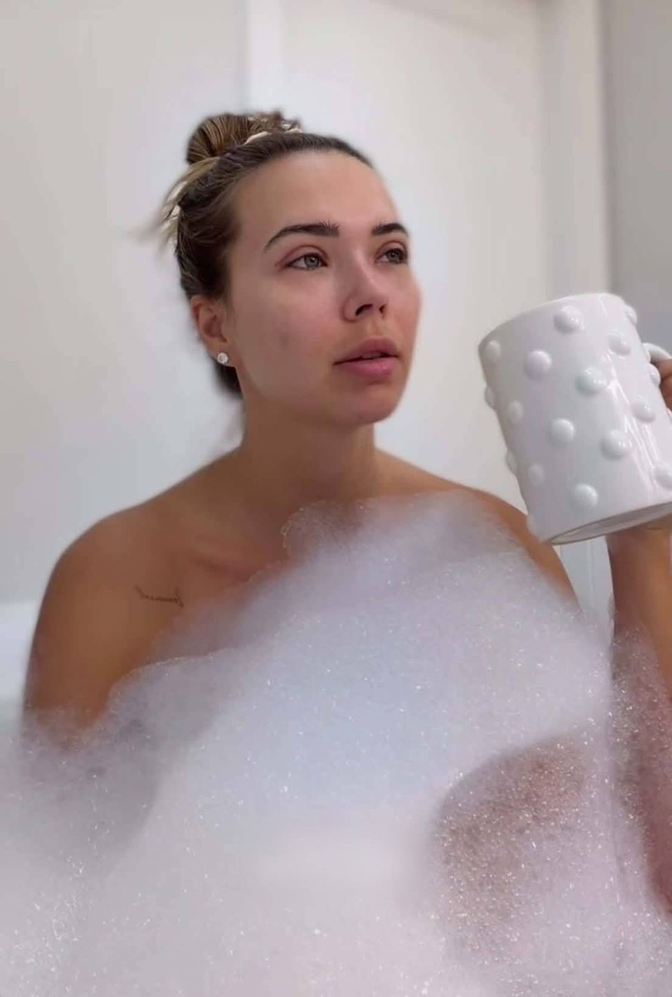 Sandra Kubicka nagrała się w wannie