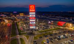 Wrocław. Bezpłatny kurier dowiezie posiłki, zakupy prosto do skrytki. Nowości w czasach COVID-19