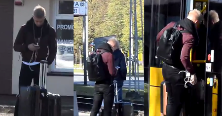 Platynowy Rafał Jonkisz wsiada do tramwaju