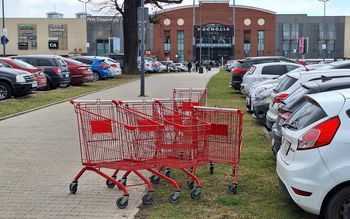 Coś niedobrego dzieje się z polskimi sklepami