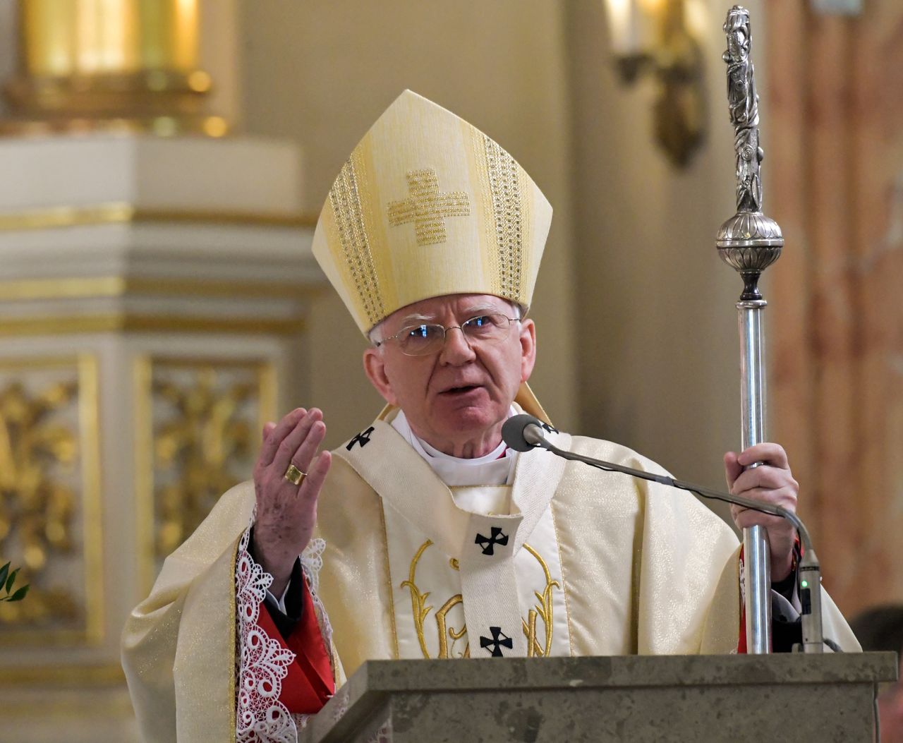 Protest kobiet. Abp Marek Jędraszewski: mamy do czynienia z niespotykaną w Polsce agresją