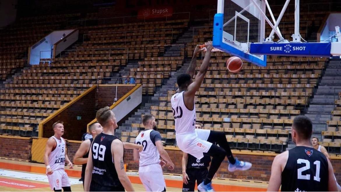 Facebook / Patryk Przyborowski / Czarni Słupsk / Na zdjęciu: De'Quona Lake