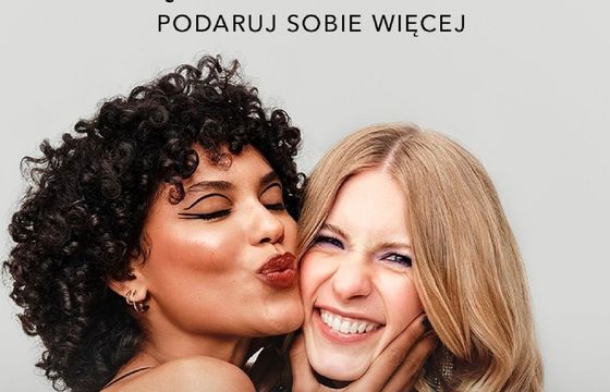 Douglas startuje z globalną kampanią "Święto kobiecości"