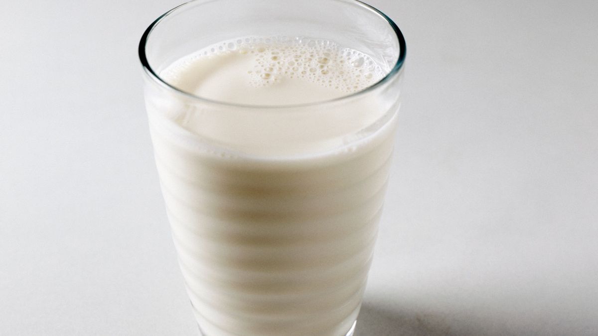 Szklanka mleka z miodem