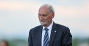 Macierewicz zablokował przejazd. Podeszły kobiety, niespodziewany finał