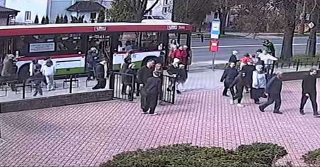 W Lublinie parafia uruchomiła własną linię autobusową. Nie trzeba mieć biletu