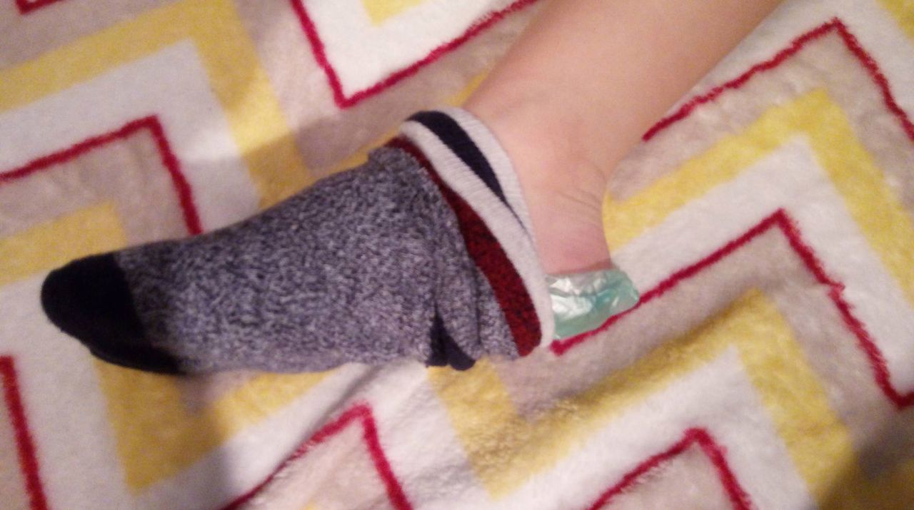 "Skarpety octowe" pomagają walczyć z gorączką (WIDEO)