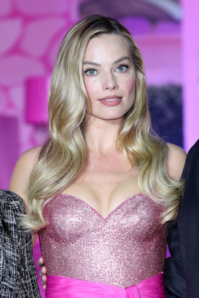 Margot Robbie promuje film "Barbie"