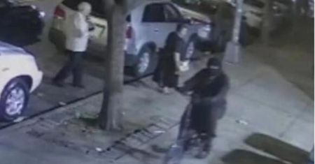 "Ninja" zastrzelił mężczyznę na ulicy. Świadkiem była żona ofiary