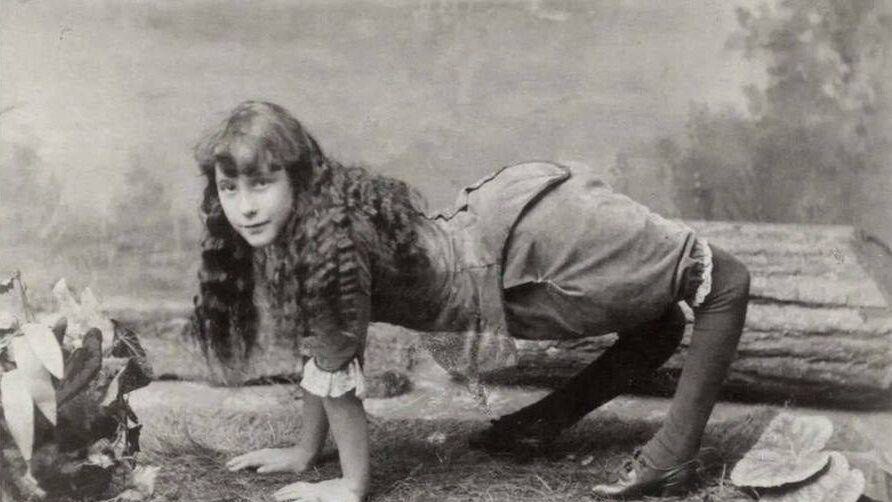 Ella Harper – The Camel Girl