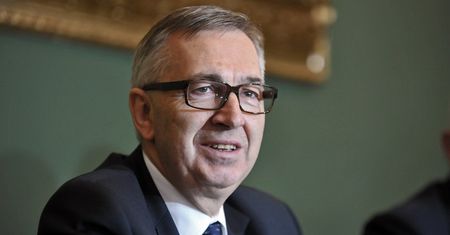 #dziejesienazywo: Samorządy specjalnie blokują program Rodzina 500+? "Być może liczą na odsetki bankowe"