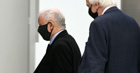 Jarosław Kaczyński dał ostrzeżenie? "Będą kolejne dymisje". Padło nazwisko