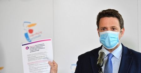 Tarcza antykryzysowa. Ludzie Gowina chcą okrągłego stołu z Rafałem Trzaskowskim