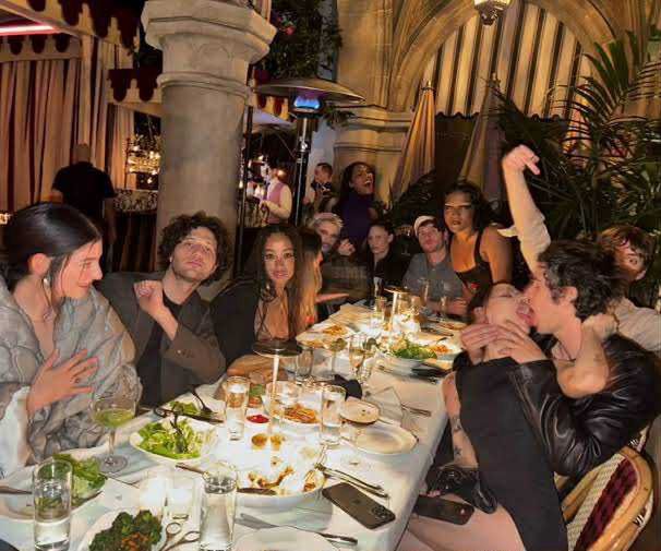 Charli xcx w ogniu krytyki. "Zero klasy. Czemu ludzie ją lubią?"