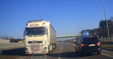 Tak zatrzymali TIR-a na S8. "Strażak wyskoczył z auta i odpiął przewody pneumatyczne"