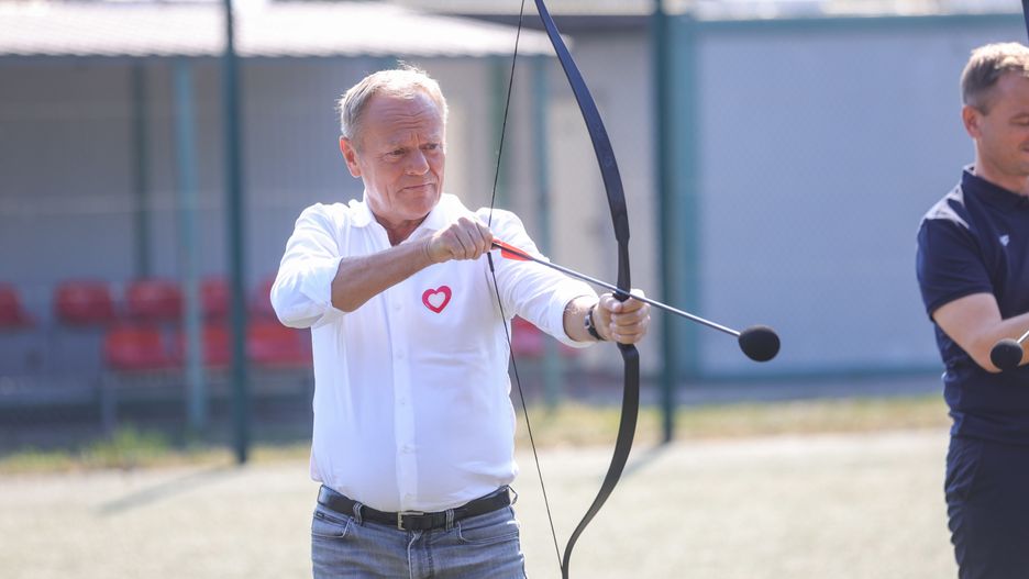 Donald Tusk
Karczew (woj. mazowieckie), 16.08.2024. Premier Donald Tusk podczas wizyty na Boisku Orlik w Karczewie, 16 bm. (aldg) PAP/Rafa� Guz
Rafa� Guz
Boisko Orlik, gra, polityk, polityka, wizyta, krajowa