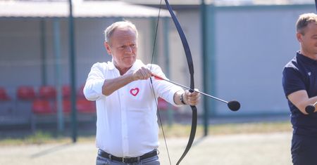 Afera po słowach premiera. Lewica kpi z Tuska
